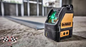 تراز لیزری نور سبز دیوالت DEWALT