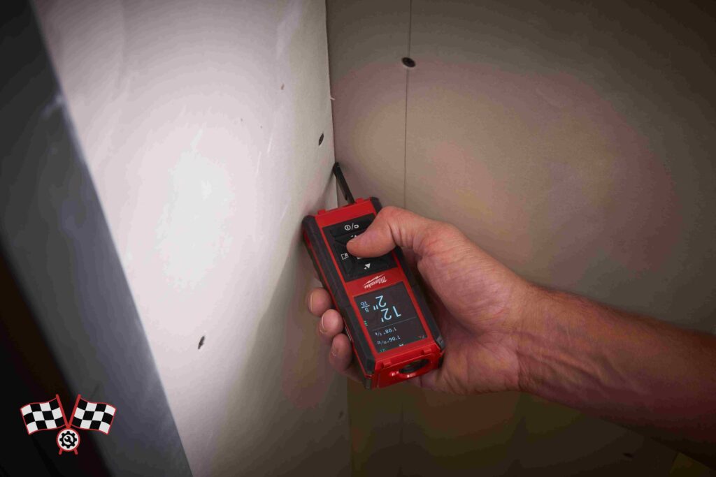 متر لیزری میلواکی