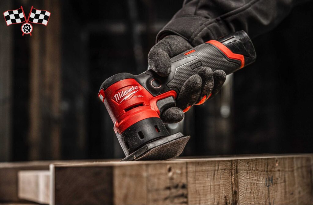 سنباده اتویی شارژی 12 ولت میلواکی مدل M12FDSS-0B