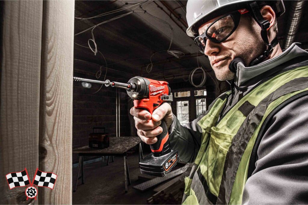 پیچ گوشتی شارژی 12 ولت میلواکی مدل M12FID2-0