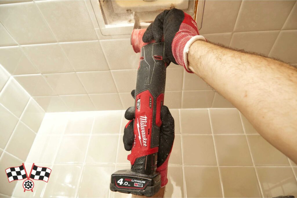 اره چند کاره شارژی 12 ولت میلواکی مدل M12FMT-0