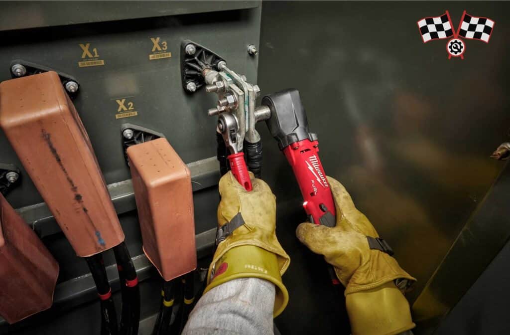 آچار بکس سرکج 3/8 اینچ شارژی 12 ولت میلواکی مدل M12FRAIWF38-0