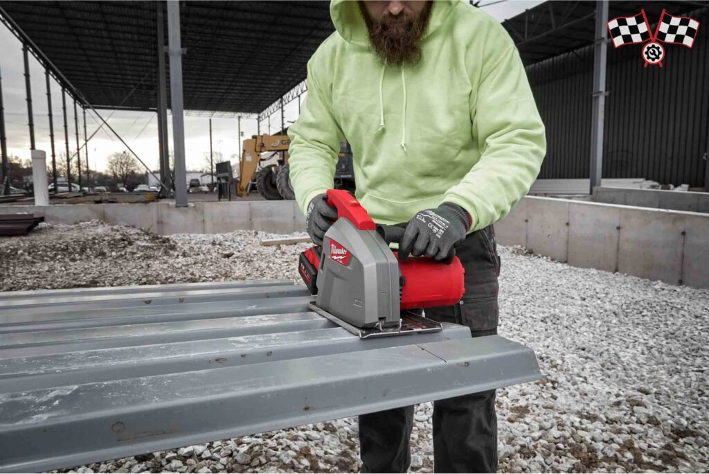 اره دیسکی 203 میلی متری شارژی 18 ولت میلواکی مدل M18FMCS66-0C