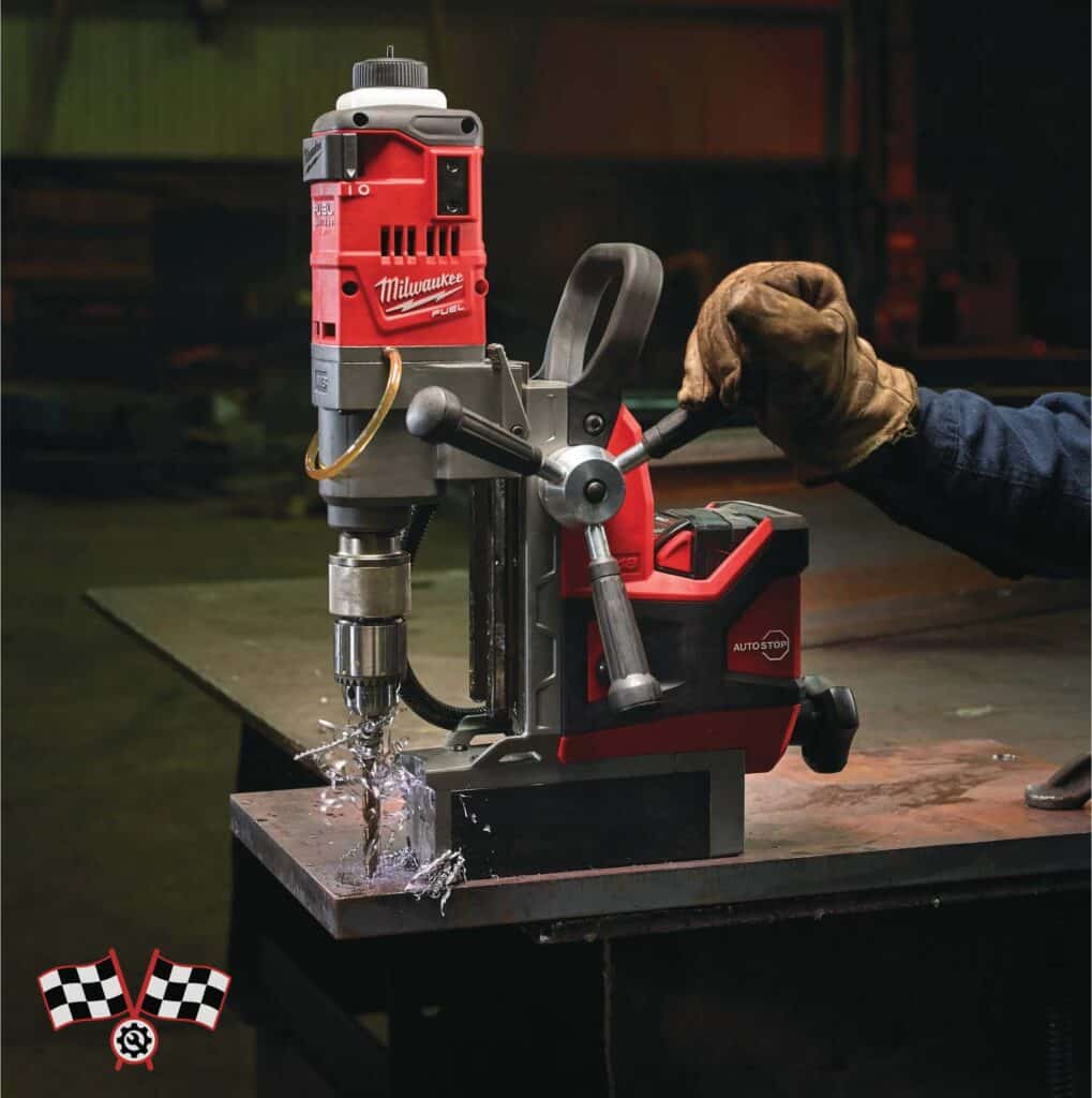 دریل و پایه مگنت شارژی 18 ولت میلواکی مدل M18FMDP-502C