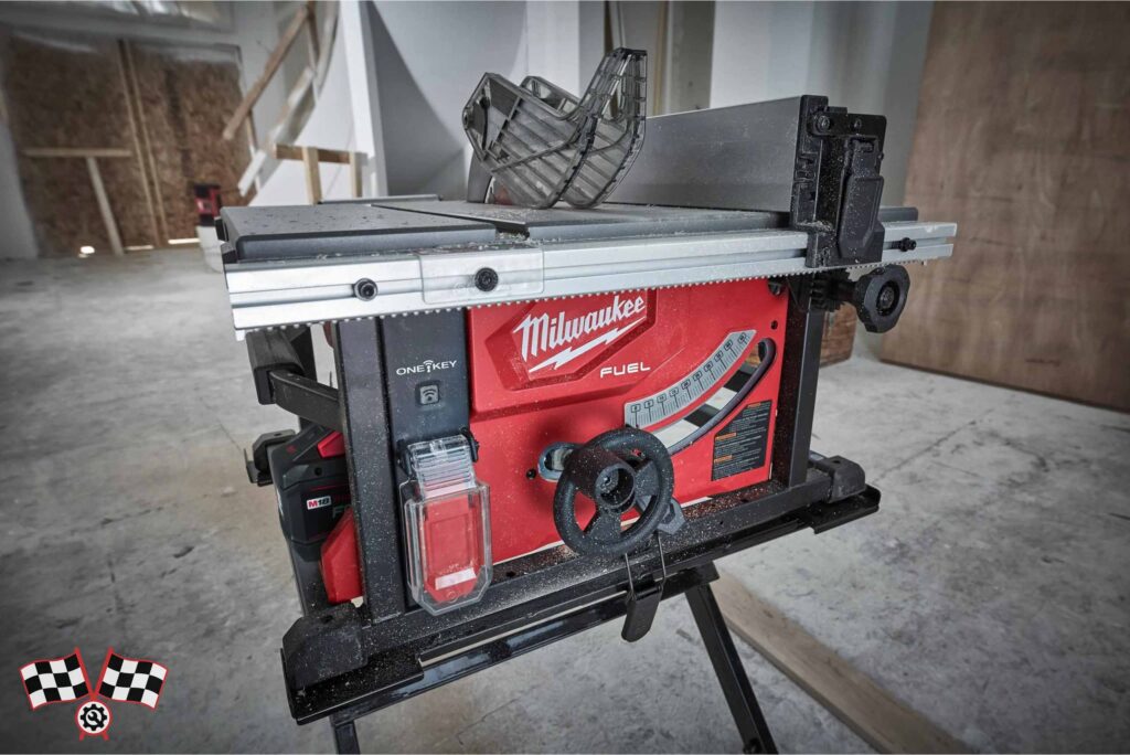 اره میزی شارژی 18 ولت میلواکی مدل M18FTS210-0