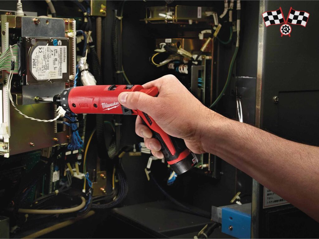 پیچ گوشتی کمرشکن شارژی 4 ولت میلواکی مدل M4D-202C