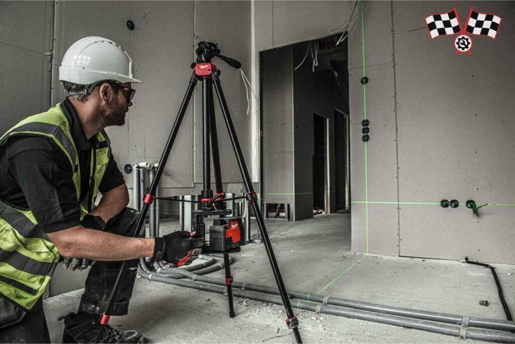 تراز لیزری نور سبز دو خط شارژی 4 ولت میلواکی مدل L4CLL-301C