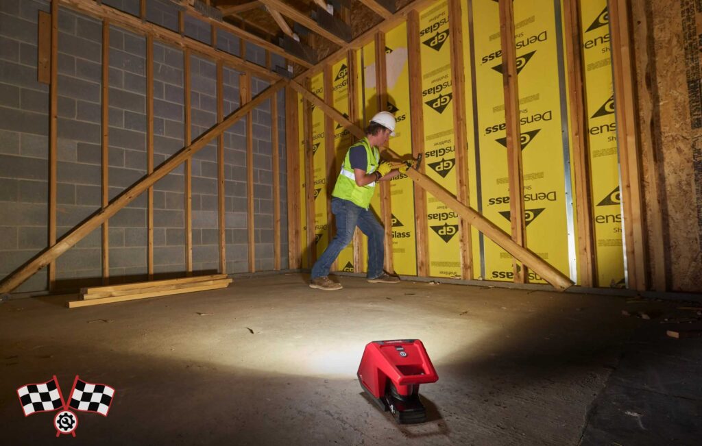 نورافکن شارژی 12 ولت میلواکی مدل M12AL-0