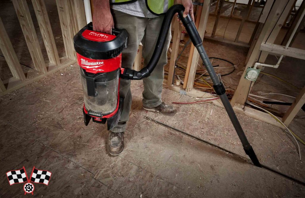 جارو کوله ای شارژی 18 ولت میلواکی مدل M18FBPV-0